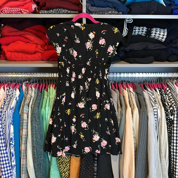 Free People black/pink floral print sleeveless button down smocked dress size S - Picture 3 of 3